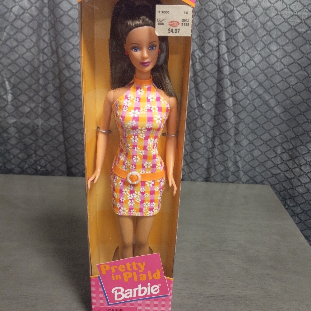 1998 Pretty In Plaid Barbie No.20668